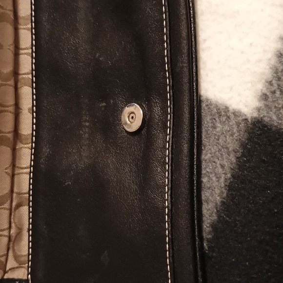 Coach - Picture 4 of 10